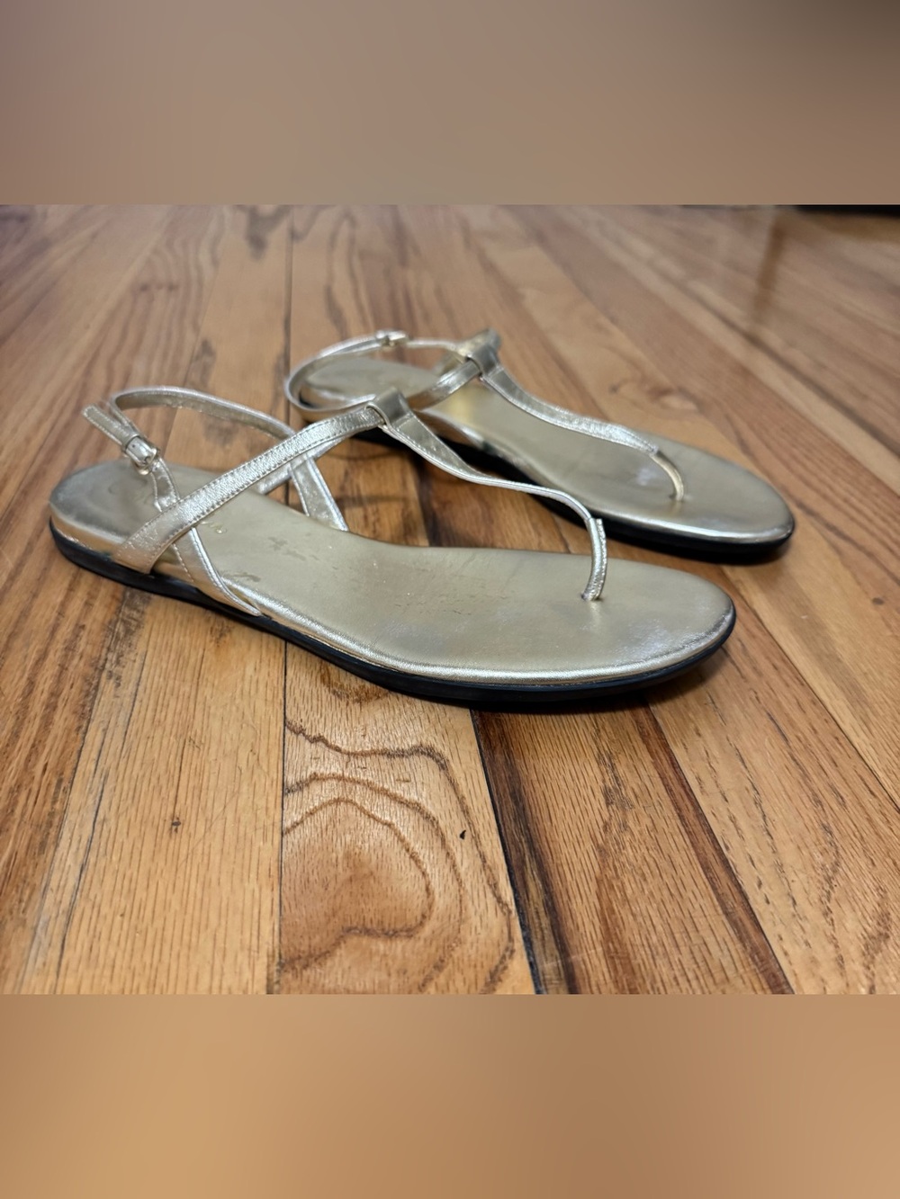 Cole Haan Air Tali Flat Thong, Soft Gold Metal